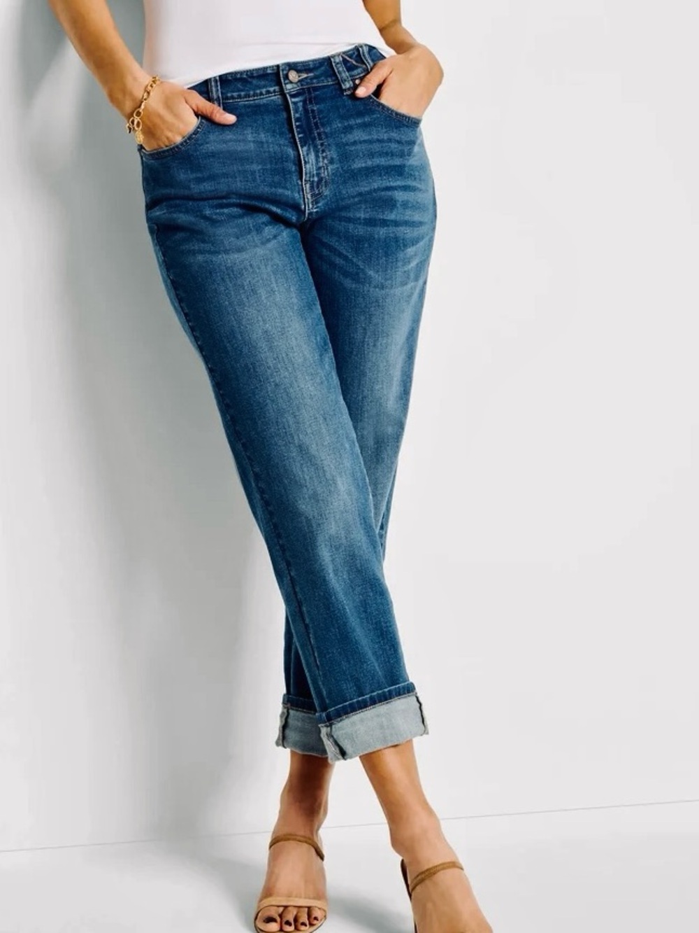 JOHN MARK Cropped Mid Rise Mid Wash Cuffed Hem Jeans #128 LHP